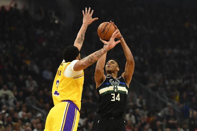 皇马能否突破欧冠瓶颈？两大对手仍在